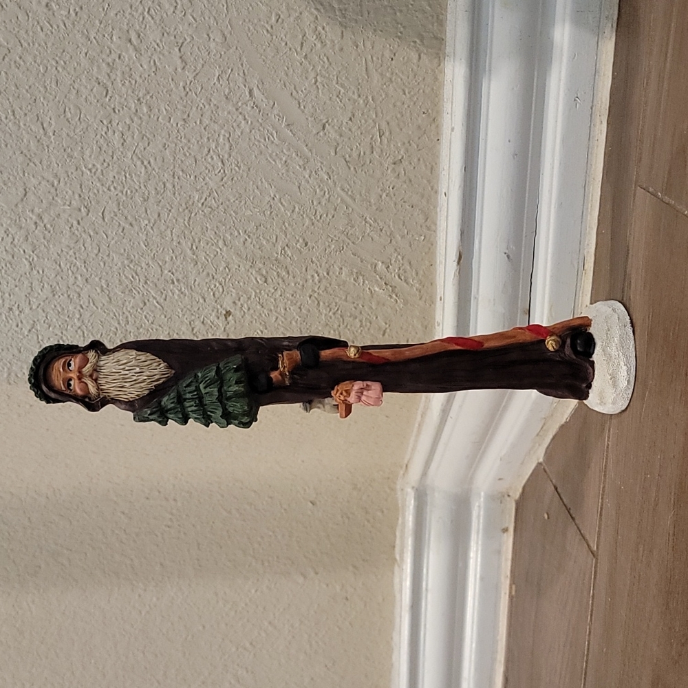 Vintage Santa Claus figurine  *make me an offer*